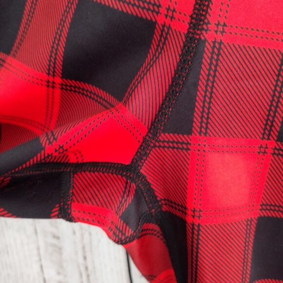 Constantly Varied Gear CVG Red & Black Plaid Pockets 26" Cropped Leggings Small - Picture 6 of 10